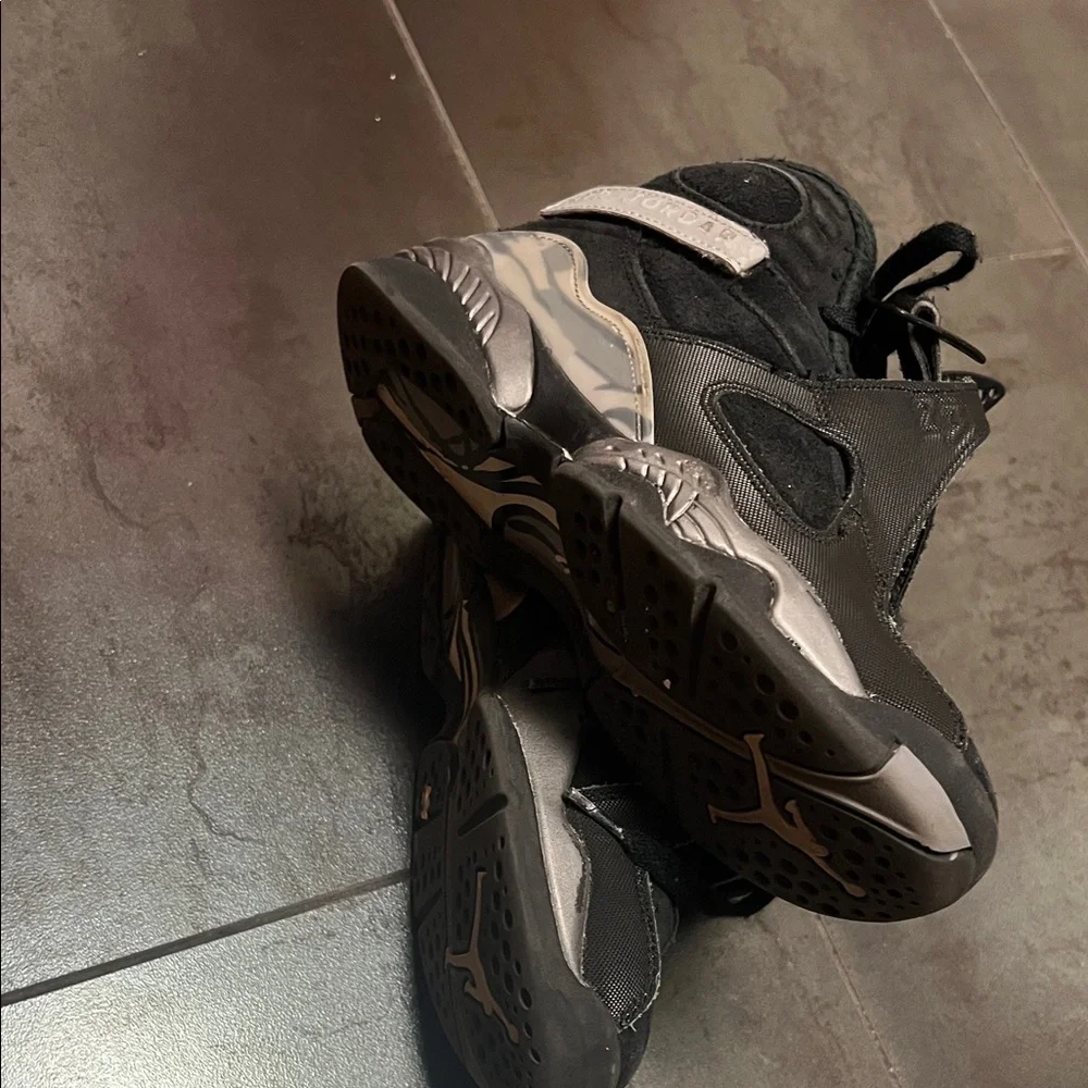Used Kids Jordan Sneakers